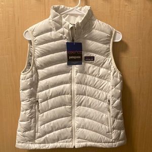 NWT Patagonia Women’s Down Sweater Vest. Birch White. Size M